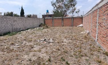 CASA EN VENTA, CON AMPLIO PATIO, VILLAS DE ZUMPANGO.