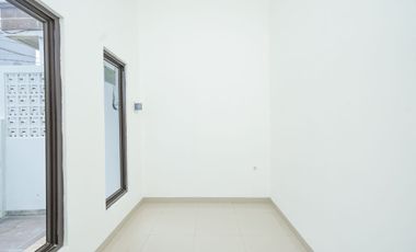 Rumah LB 126 SHM Siap Huni 8 menit ke Summarecon Mall Bekasi J-38080