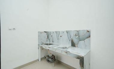 Rumah LB 126 SHM Siap Huni 8 menit ke Summarecon Mall Bekasi J-38080