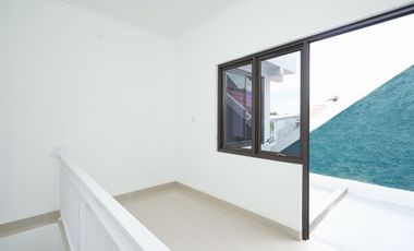 Rumah LB 126 SHM Siap Huni 8 menit ke Summarecon Mall Bekasi J-38080