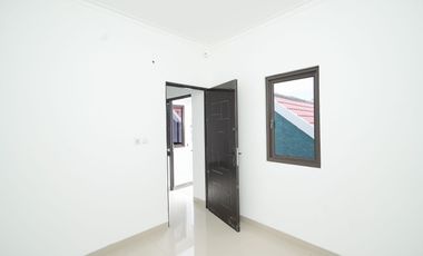 Rumah LB 126 SHM Siap Huni 8 menit ke Summarecon Mall Bekasi J-38080