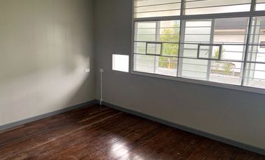 CLASSIC 2-STOREY, 4-BEDROOM HOUSE WITH PARKING FOR RENT IN WHITE PLAINS