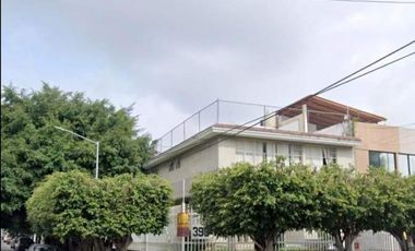 Casa Esquinada en Venta, Colonia Americana, Guadalajara