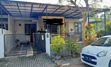Dijual Cepat BU Murah Rumah Hook di Babatan Pratama Wiyung Surabaya