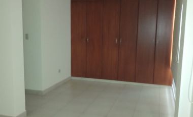 Alquilo departamento en planta baja - Urbanización Bellagio