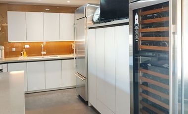 Modern House in Magallanes Village For Sale