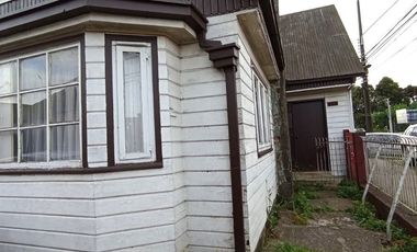 AVENIDA ERRAZURIZ, CASA, DEPTO Y DOS CABAÑAS $ 286.000.000.
