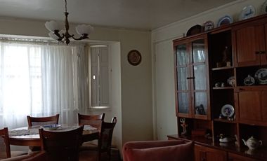 AVENIDA ERRAZURIZ, CASA, DEPTO Y DOS CABAÑAS $ 286.000.000.