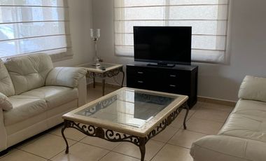 EN VENTA CASA EN QUINTAS DE MONTICELLO AL NORTE DE AGUASCALIENTES