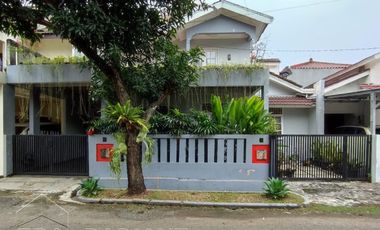 Rumah 2 lantai di Bintaro Sektor 5, Komplek Perkici, Lokasi Strategis