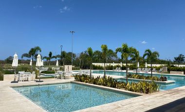 Terrenos en Venta en fraccionamiento de Lujo con campo de golf y amenidades