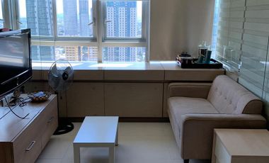 PLACE TOWER 2 ST. FRANCIS SHANGRILA - CONDO FOR RENT