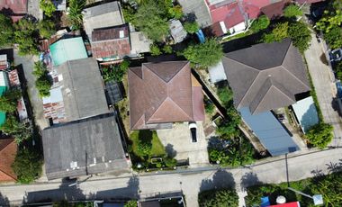 Quick sale for a covid price!! Quality house located in local community area near local freash market, convenience store, temple and hospital located