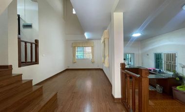 Quick sale for a covid price!! Quality house located in local community area near local freash market, convenience store, temple and hospital located