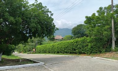 TERRENO DE1.600 MTS2 EN CONJUNTO CERRADO CAMPESTRE EN SANTA MARTA.