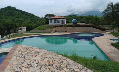 TERRENO DE1.600 MTS2 EN CONJUNTO CERRADO CAMPESTRE EN SANTA MARTA.