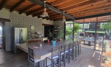 MAGNIFICA CASA EN VENTA, EN AVANDARO