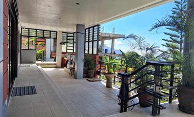 3 Storey House and Lot with Fantastic View of the Mountains