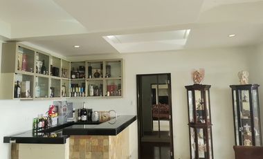 3 Storey House and Lot with Fantastic View of the Mountains