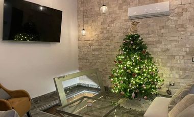 Casa en venta con Alberca en Fracc. Privado El Secreto