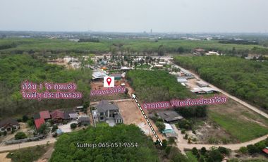 Land for sale, 1 rai already filled, next to public roads on 2 sides, only 200 m from Highway 36, near Auntie Boonkha Cafe, Thap Ma, Rayong.