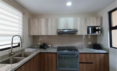 CASA EN VENTA DE 3 RECÁMARAS EN PASEO DEL FRESNO