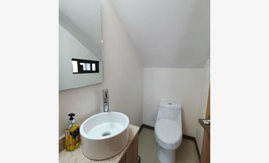 CASA EN VENTA DE 3 RECÁMARAS EN PASEO DEL FRESNO