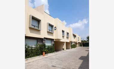 CASA EN VENTA DE 3 RECÁMARAS EN PASEO DEL FRESNO