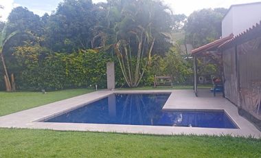 CASA CAMPESTRE EN ALQUILER