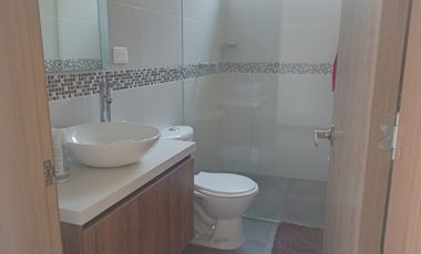 CASA CAMPESTRE EN ALQUILER