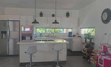 CASA CAMPESTRE EN ALQUILER