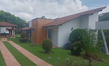 CASA CAMPESTRE EN ALQUILER