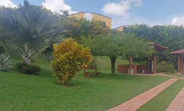 CASA CAMPESTRE EN ALQUILER