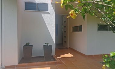 CASA CAMPESTRE EN ALQUILER