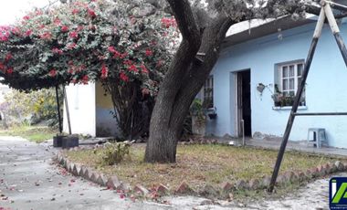 2 Casas con Terreno, Colonia Céspedes, Frente Al Hospital General, en Pachuca, Hgo.