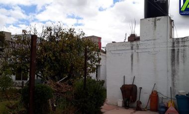 2 Casas con Terreno, Colonia Céspedes, Frente Al Hospital General, en Pachuca, Hgo.