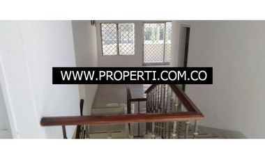 Casa Comercial en Arriendo Sector Laureles - Medellín