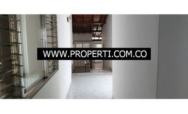 Casa Comercial en Arriendo Sector Laureles - Medellín