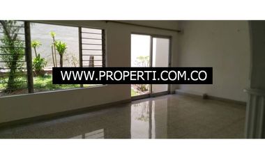 Casa Comercial en Arriendo Sector Laureles - Medellín