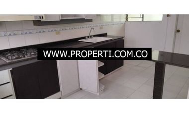 Casa Comercial en Arriendo Sector Laureles - Medellín