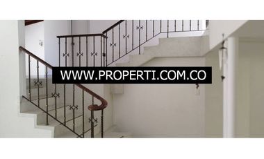 Casa Comercial en Arriendo Sector Laureles - Medellín