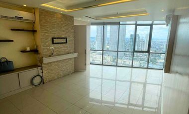 Astoria Plaza 3BR Three Bedroom Condo with 1 Parking near Estancia and Capitol Commons FOR SALE UC003