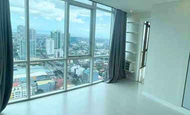 Astoria Plaza 3BR Three Bedroom Condo with 1 Parking near Estancia and Capitol Commons FOR SALE UC003