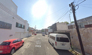 CASA EN PRIVADA. EXCELENTE UBICACIÓN. GRAN OPORTUNIDAD.