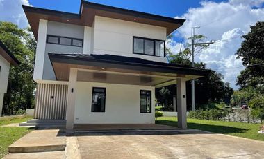 ONE UNIT REMAINING! 264 SQM. SINGLE-DETACHED HOUSE AND LOT + 4-CARPARK SPACE GARAGE AT SUN VALLEY ESTATES - ANTIPOLO CITY NEAR MARCOS HIGHWAY