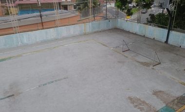 Casa de alquiler en Urdesa Central