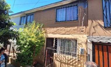 CODIGO 10639 BACARO PROPIEDADES HABITACIONALES ofrece en venta casa de un piso en el Olivar, comuna de Viña del Mar