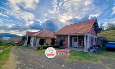 Amplia casa con área verde de venta, Sector vía Cuenca - Azogues C1289