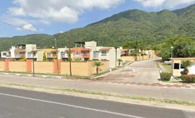 CASA CON ALBERCA EN SENDEROS DEL LAGO EN EL CONDOMINIO ESTRELLA