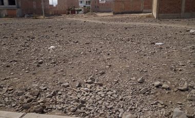 SE VENDE  TERRENO EN PACHACAMAC